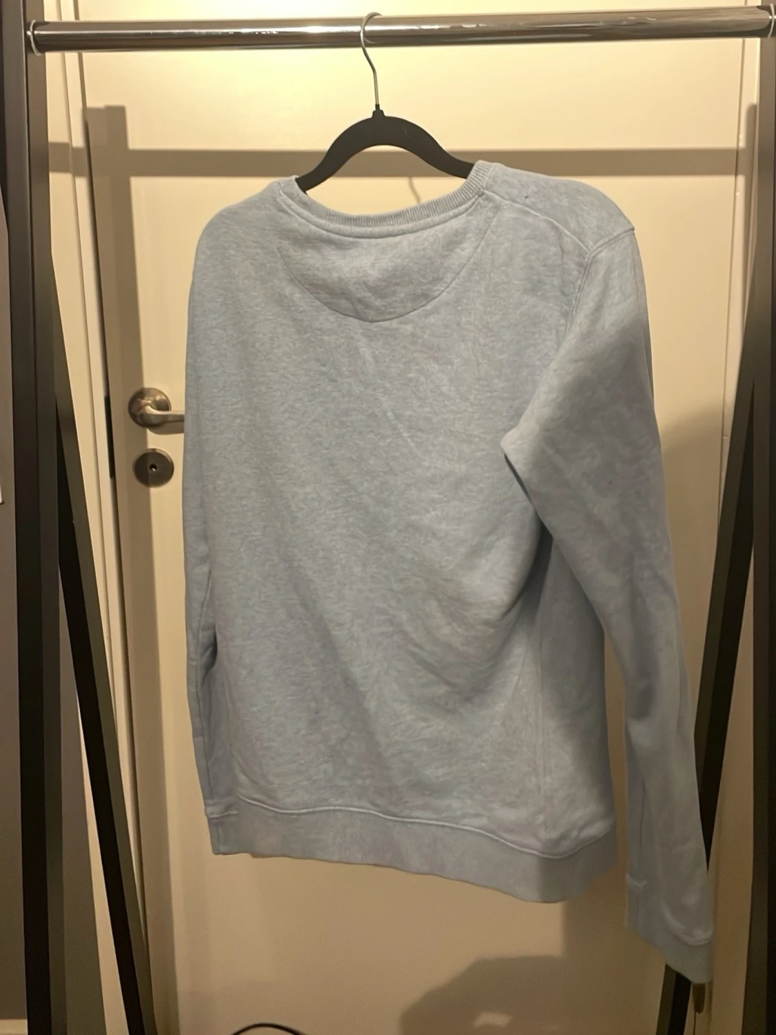 Ljusblå sweatshirt från Lyle & Scott - 1