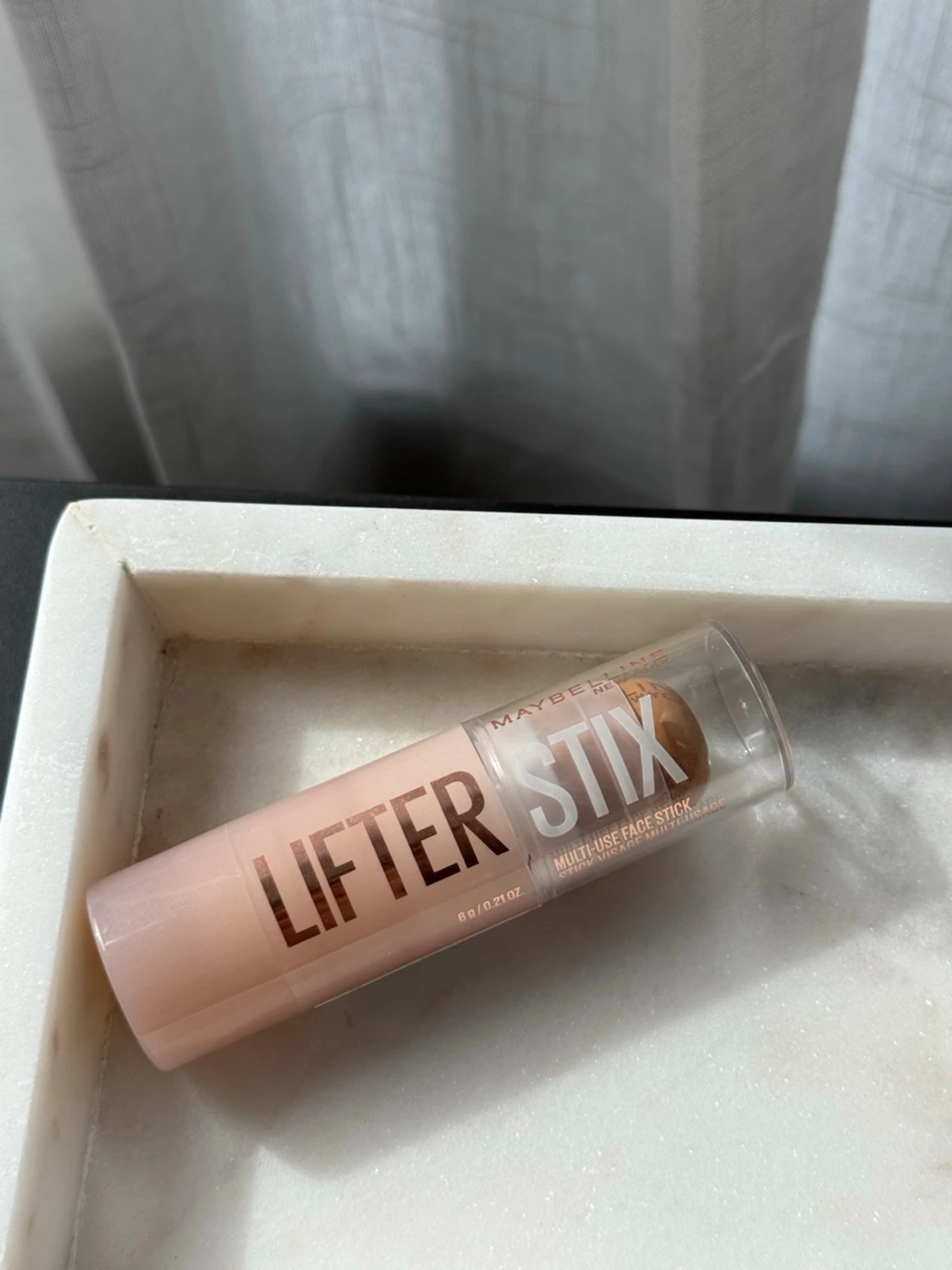 Maybelline lifter stix
