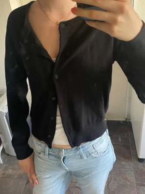 Söt kofta  - Snygg kofta köpt på hm Passar även S