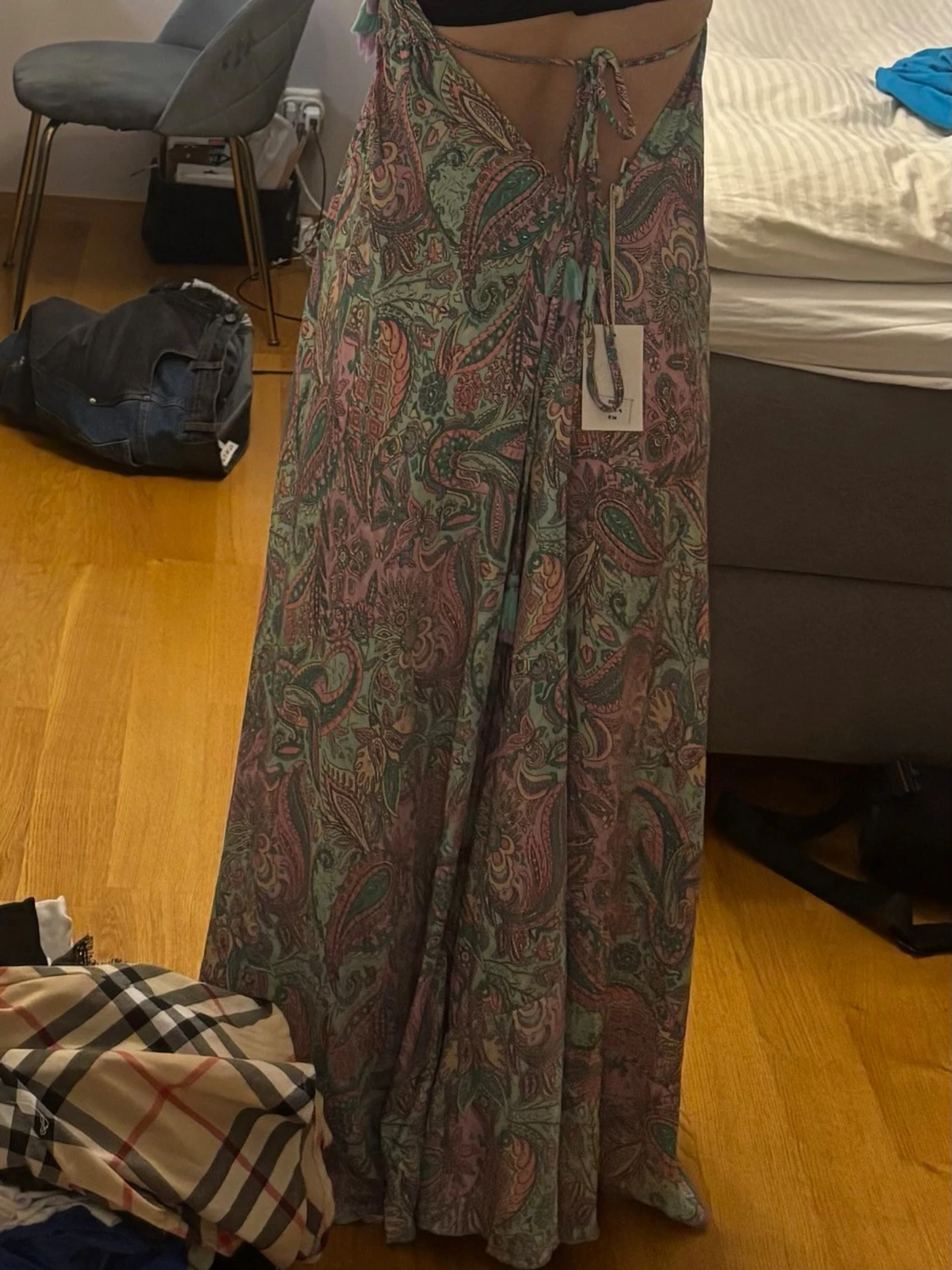 Mönstrad långklänning med snörning - 1