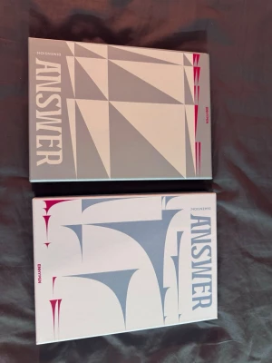 Enhypen dimension answer båda versioner  - Båda versionerna av enhypen dimension answer - inkluderar alla inklusioner samt photocards :) i bra skick - de har bara stått i min hylla. 