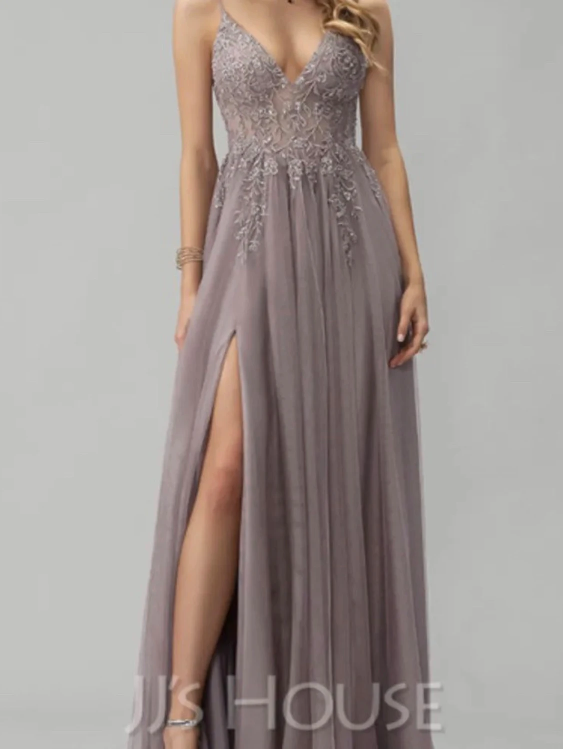 Ljuslila balklänning med spetsdetaljer - 4