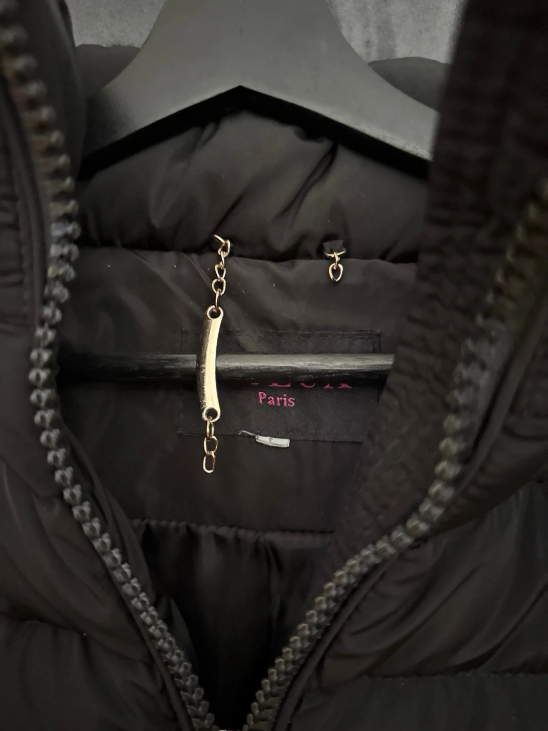 Svart dunjacka med fuskpäls - 3