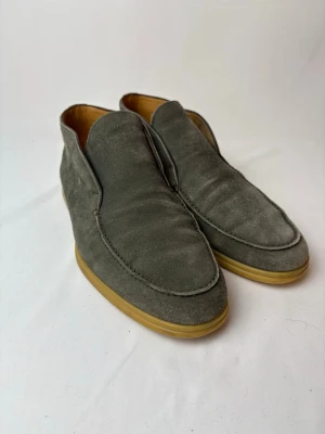 Loro Piana open walks - Säljer dessa extremt snygga Loro piana open walks i storlek 42,5 perfekt till hösten/sommaren