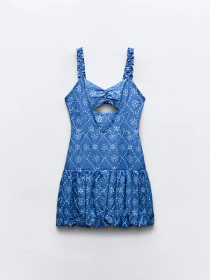 Utsåld Zara klänning - Jättesöt miniklänning från Zara. Helt utsåld på hemsidan💕