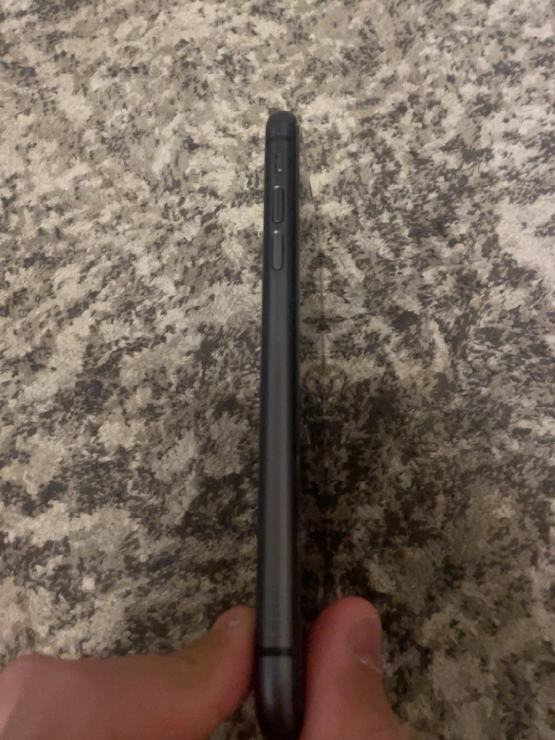 Svart iPhone 11 - 2