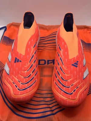 Adidas Predator Laceless Elite SG - Coral Blaze  - Helt nya med box och påse ni