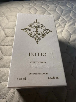 Initio musk therapy  - Fräsch doft ,, oöppnad 