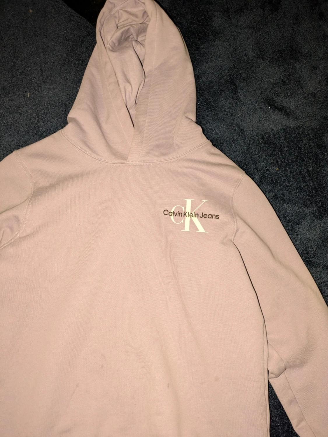 Babylila hoodie från Calvin Klein  - 3