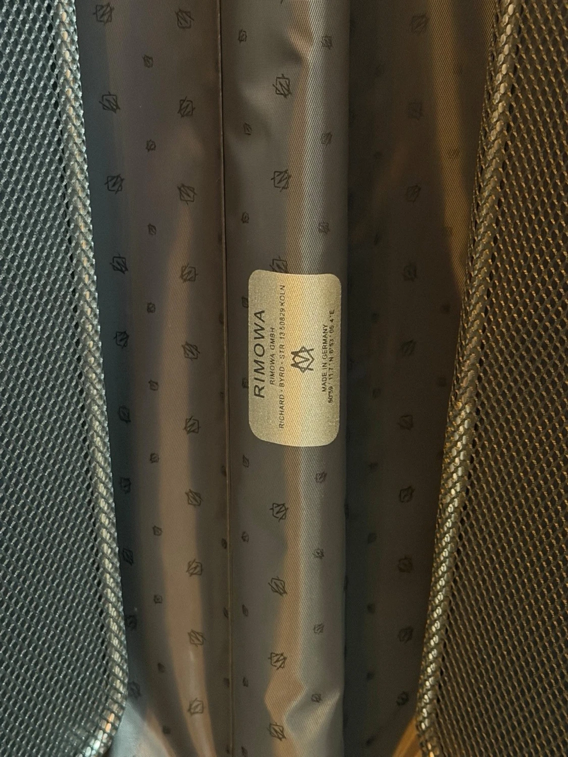 Rimowa cabin svart - helt ny  - 6