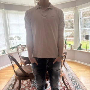 Boss pike - Rosa Hugo boss pike i nyskick. Nypris ca 1,3