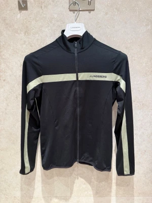 J.Lindeberg Golf Zip - J.Lindeberg Golf Half Zip i Storlek S, Inga Sakador Inga Fläckar!