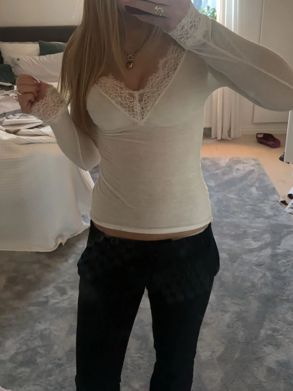 Vit intimismi tröja