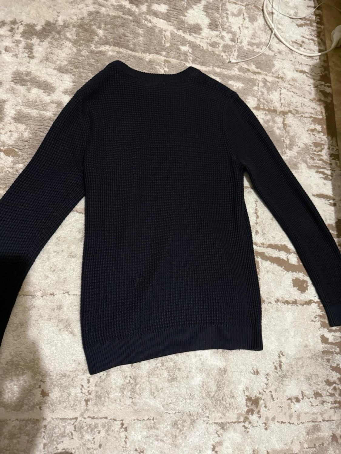 Mörkblå stickad tröja unisex - 2