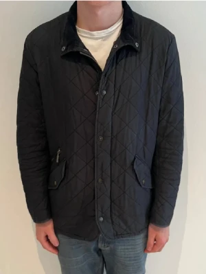 Barbour jacka - 9/10 