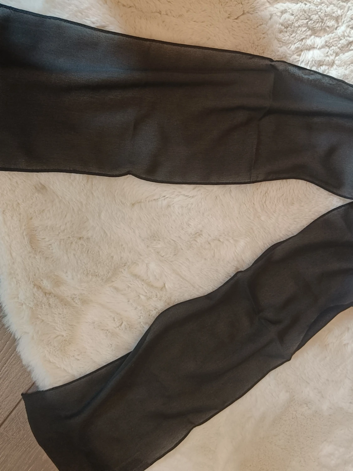 Svart transparent sjal i chiffong - 1