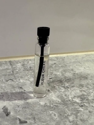 Essnce - Fleur chere - Essnce - Fleur chere