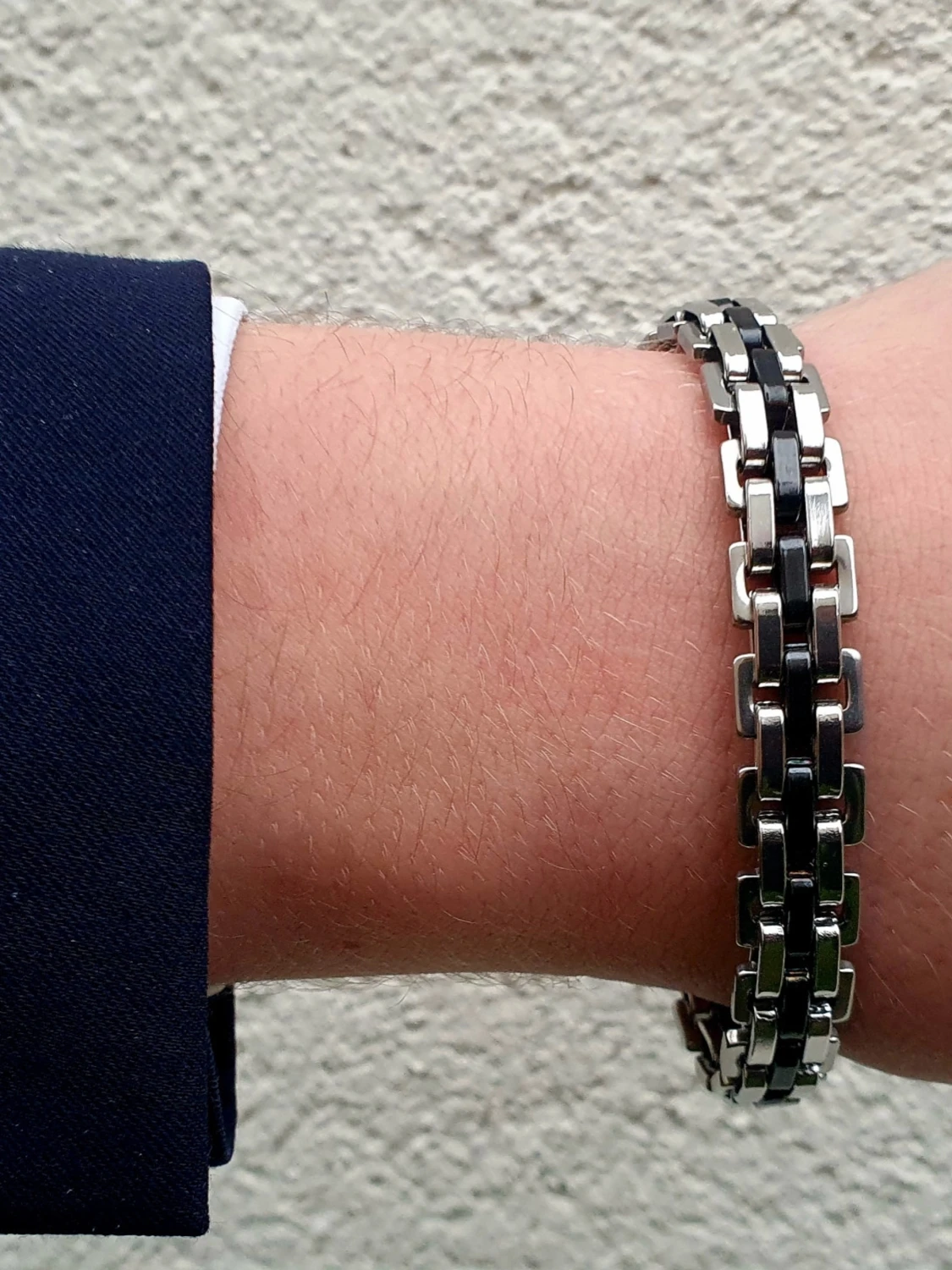 Två kedjearmband i metall - 5