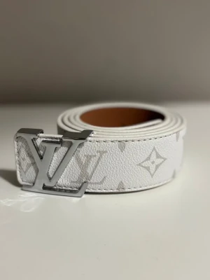 Lv bälte  - Helt ny 