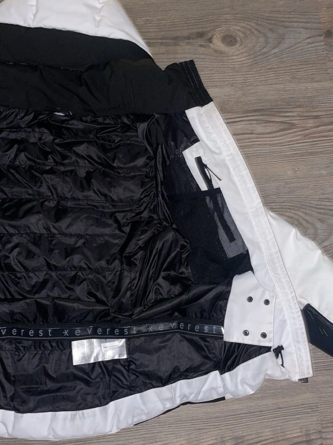 Vit och svart dunjacka med huva - 3