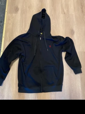 Ralph lauren hoodie  - Nytt skick endast testad passar M med