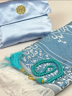 Bönematta med radband - Bärbar bönematta med radband och tillhörande väska till har dessa färger