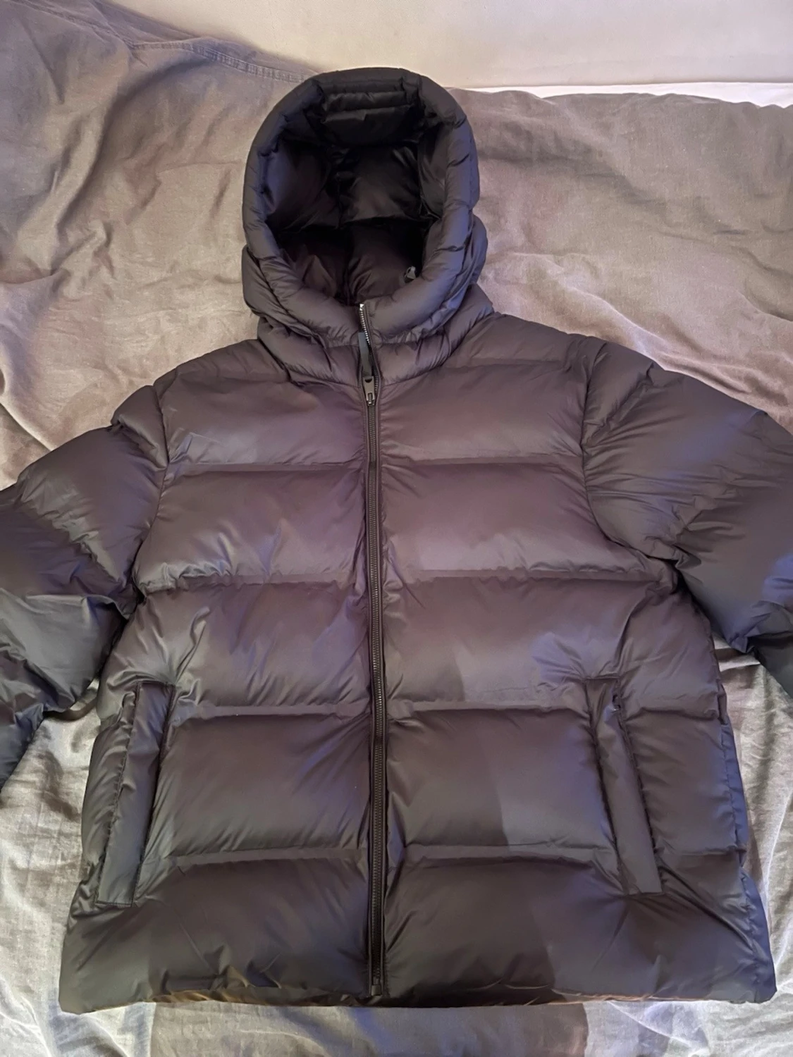 Svart pufferjacka med hög krage - 1