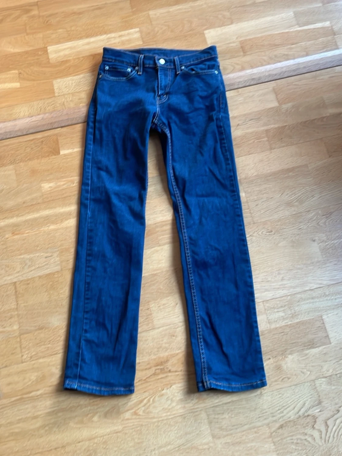 Blå raka jeans från Levi's - 1