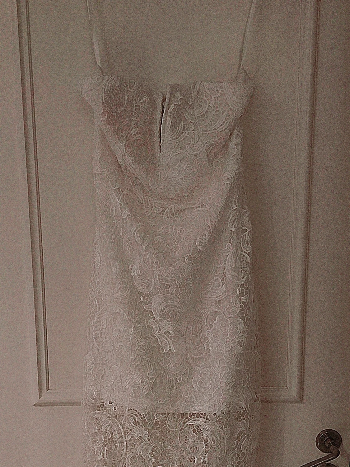 Vit spetsklänning från Nelly 