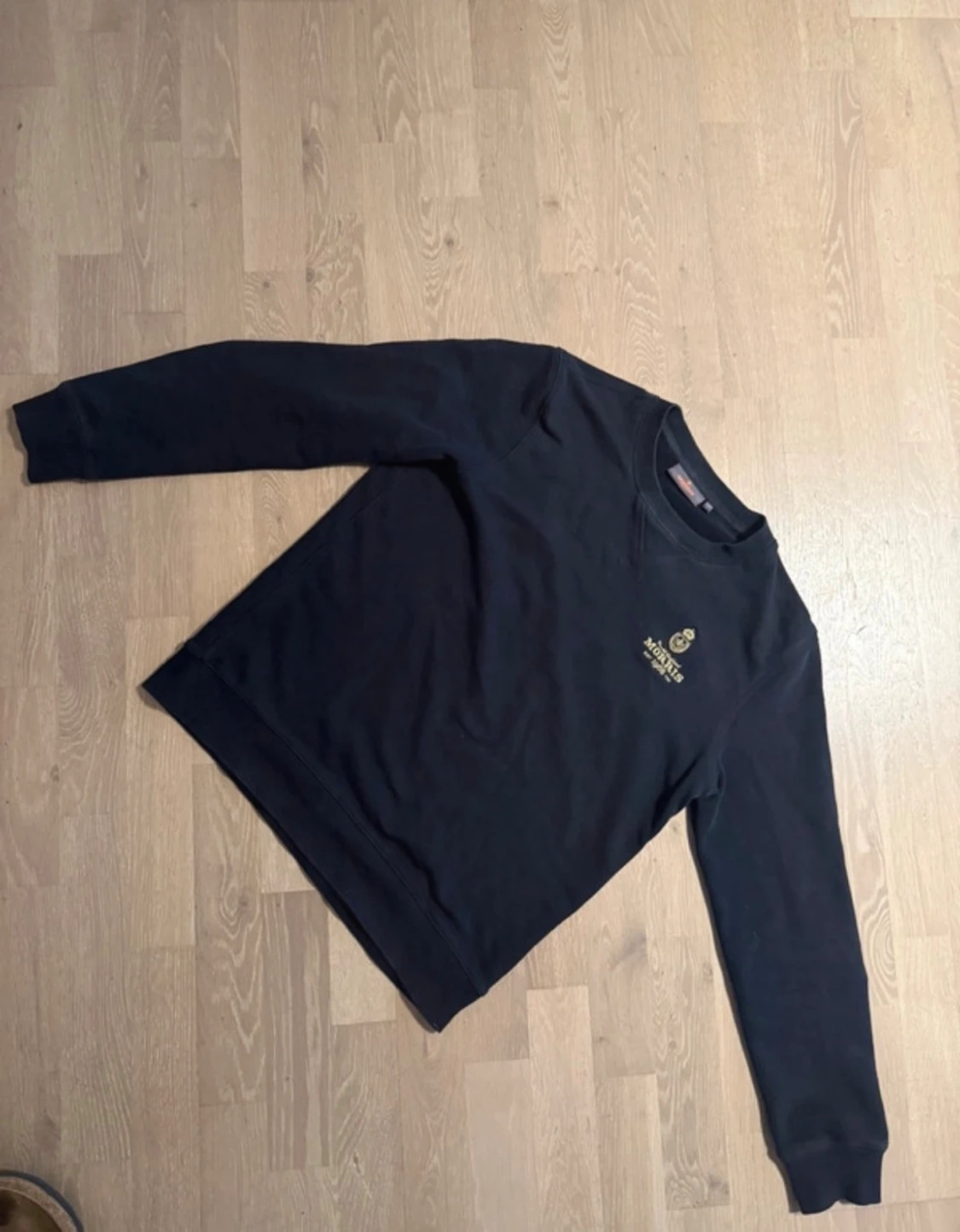 Mörkblå sweatshirt från Morris