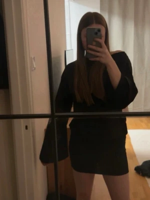 miniklänning från Nelly - aldrig använd, prislapp finns kvar!