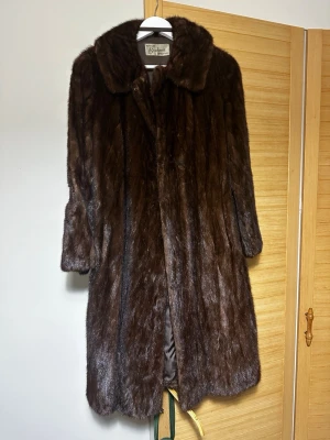 Päls Bruno Vinter kappa - .