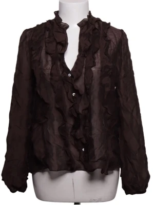 Brun volangblus från Zara  - Säljer denna superfina volangblus från Zara. Säljer då den endast kommit till användning en gång. Originalpris 329. Hör gärna av dig vid frågor 💕