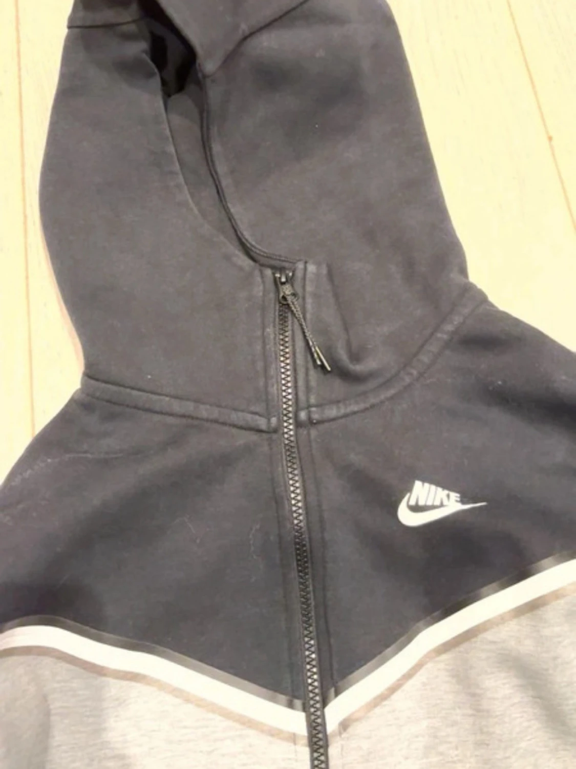 Nike svart och grå hoodie i storlek xs - 3