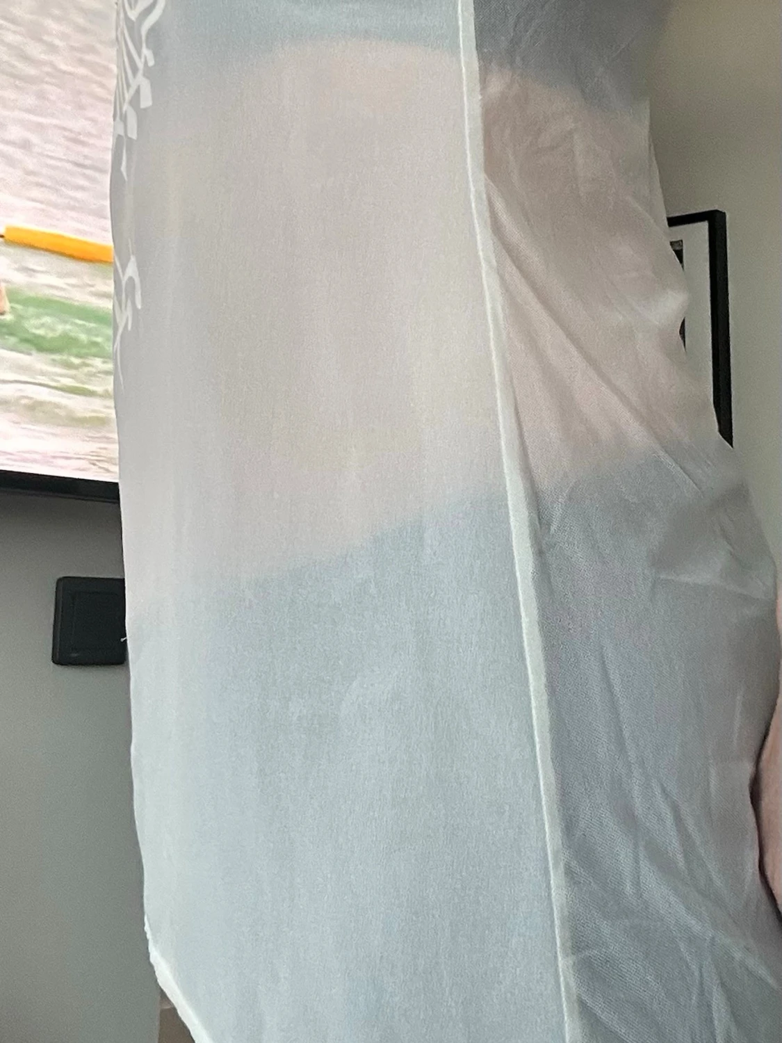 Vit ärmlös blus med mönster - 4