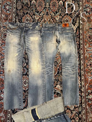 Vintage hysteric glamour Selvedge jean - Really cool Selvedge jeans from hysteric glamour, they got a nice wash but a little stain. The stain however doesn’t really stick out and is not visible when wearing. Also you can probably just scrub it away.  •Waist: 37cm •Length: 92cm •leg opening: 16cm   