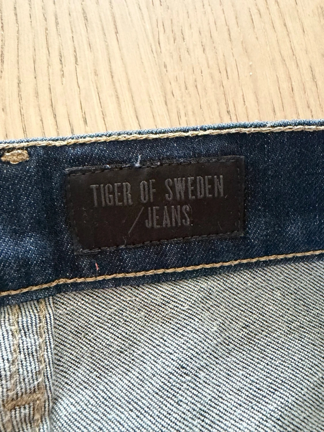 Mörkblå jeans från T o S - 2