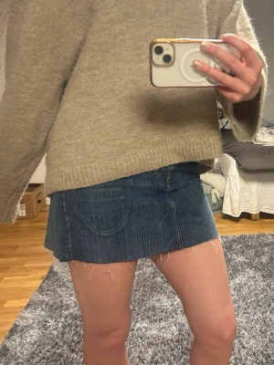 Vintage jeanskjol  - Cool vintage jeans kjol, skriv för mått!! 💕💕