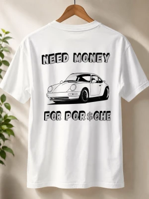 Vit T- Shirt med Trendigt ”Porsche” tryck, 100 % Bomull  - Storlek: S, Material: 100 % Bomull, utmärkt skick!