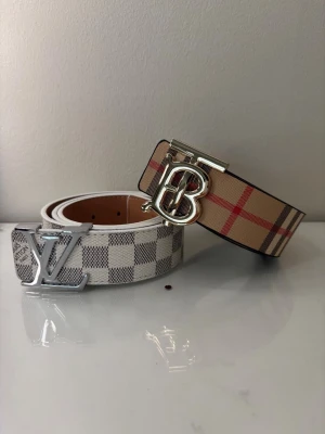 Lv bälte + burberry bälte  - Helt ny, skickas inom kort tid, tryggt och säkert. 
