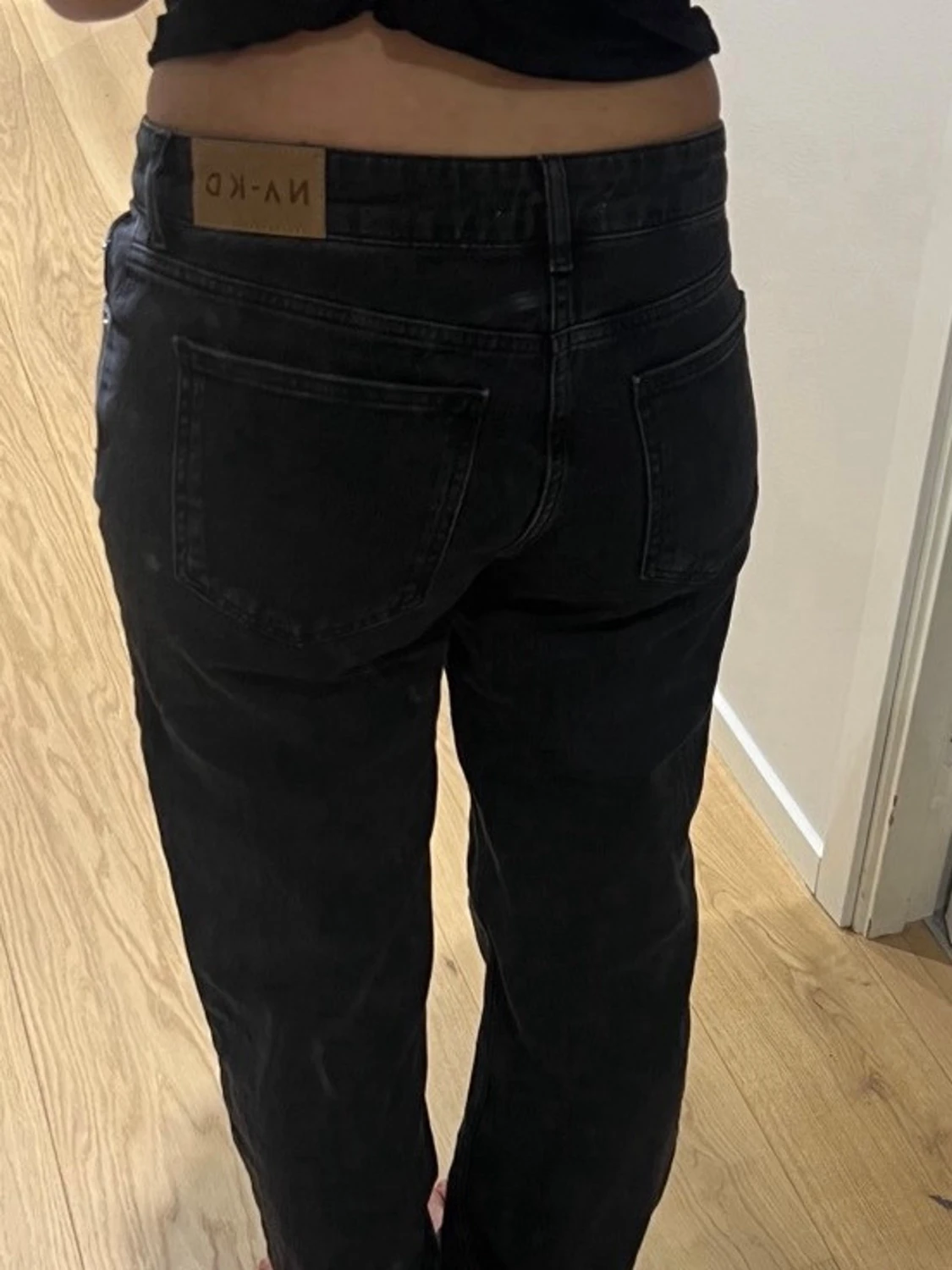 Svarta/mörkgråa  jeans från NA-KD - 3