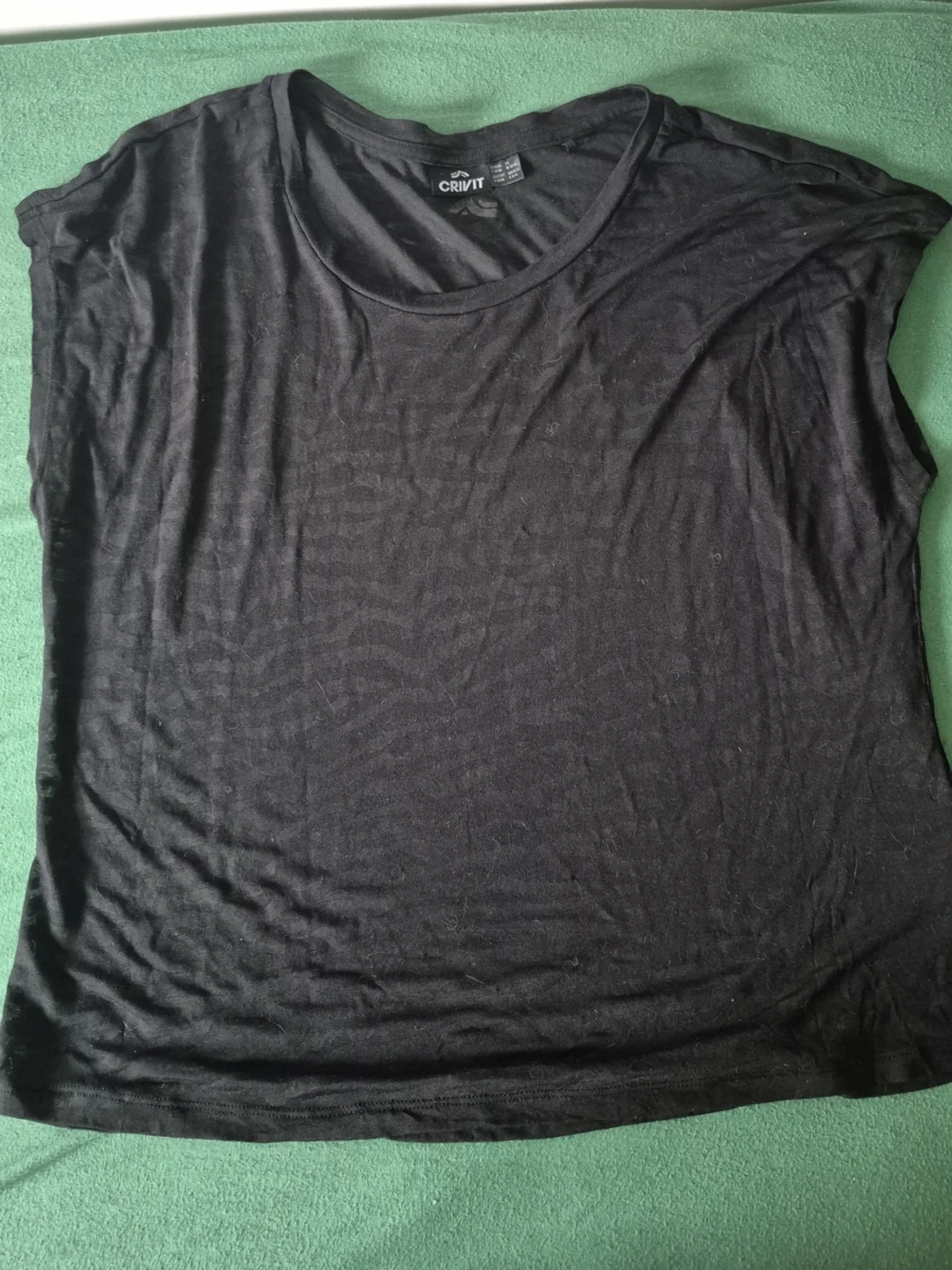 Svart t-shirt från Crivit