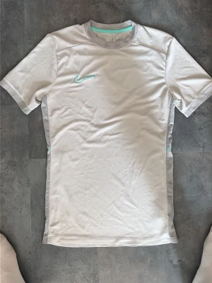 Nike dri fit  - Stl s 