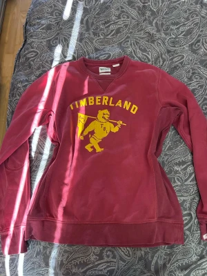 Röd Timberland sweatshirt slim fit - Vintage vibe | passar S-L