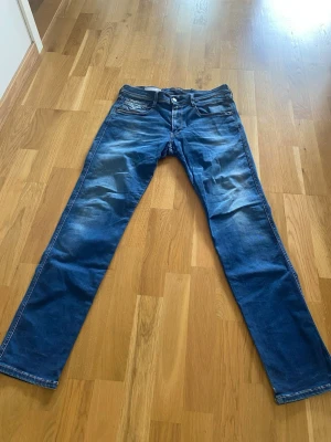 Replay anbass - Snygga fräscha replay anbass jeans. Storlek: 32/32. Skriv om du har frågor😁