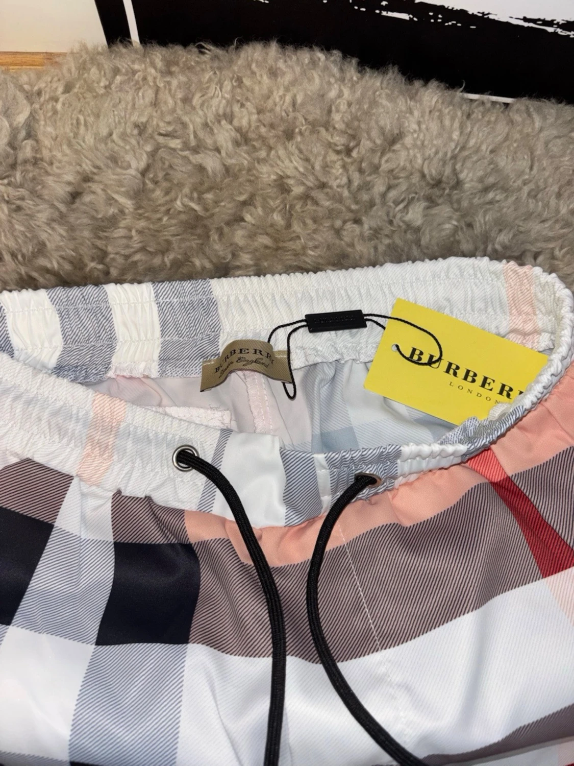 Burberry shorts  - 2