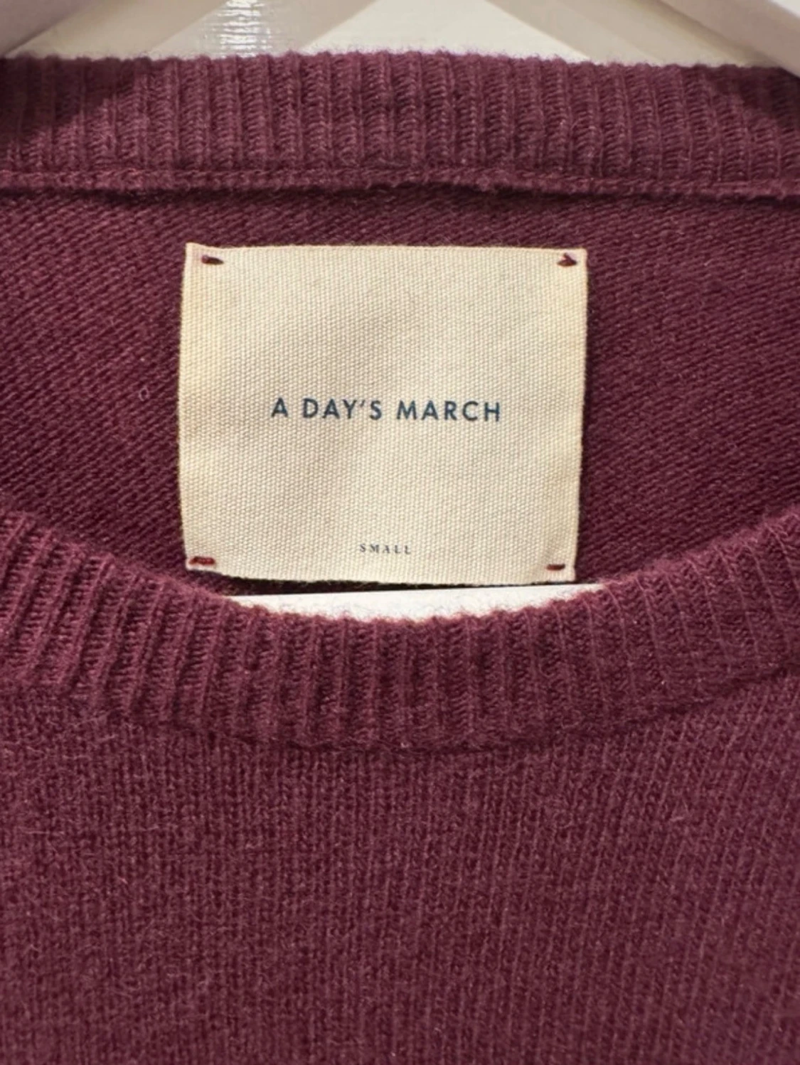 Vinröd cashmere-tröja A Day's March - 3
