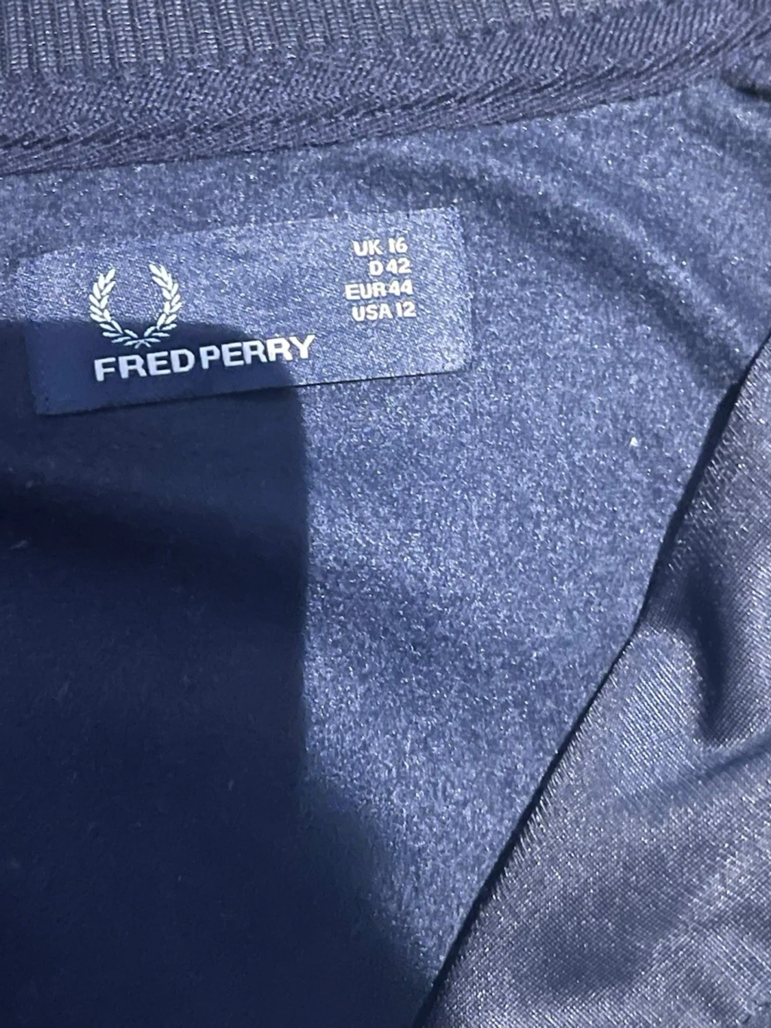 Marinblå track jacket från Fred Perry - 1