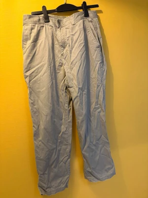 North face Cargo byxor - North Face cargo byxor, ganska baggy. 