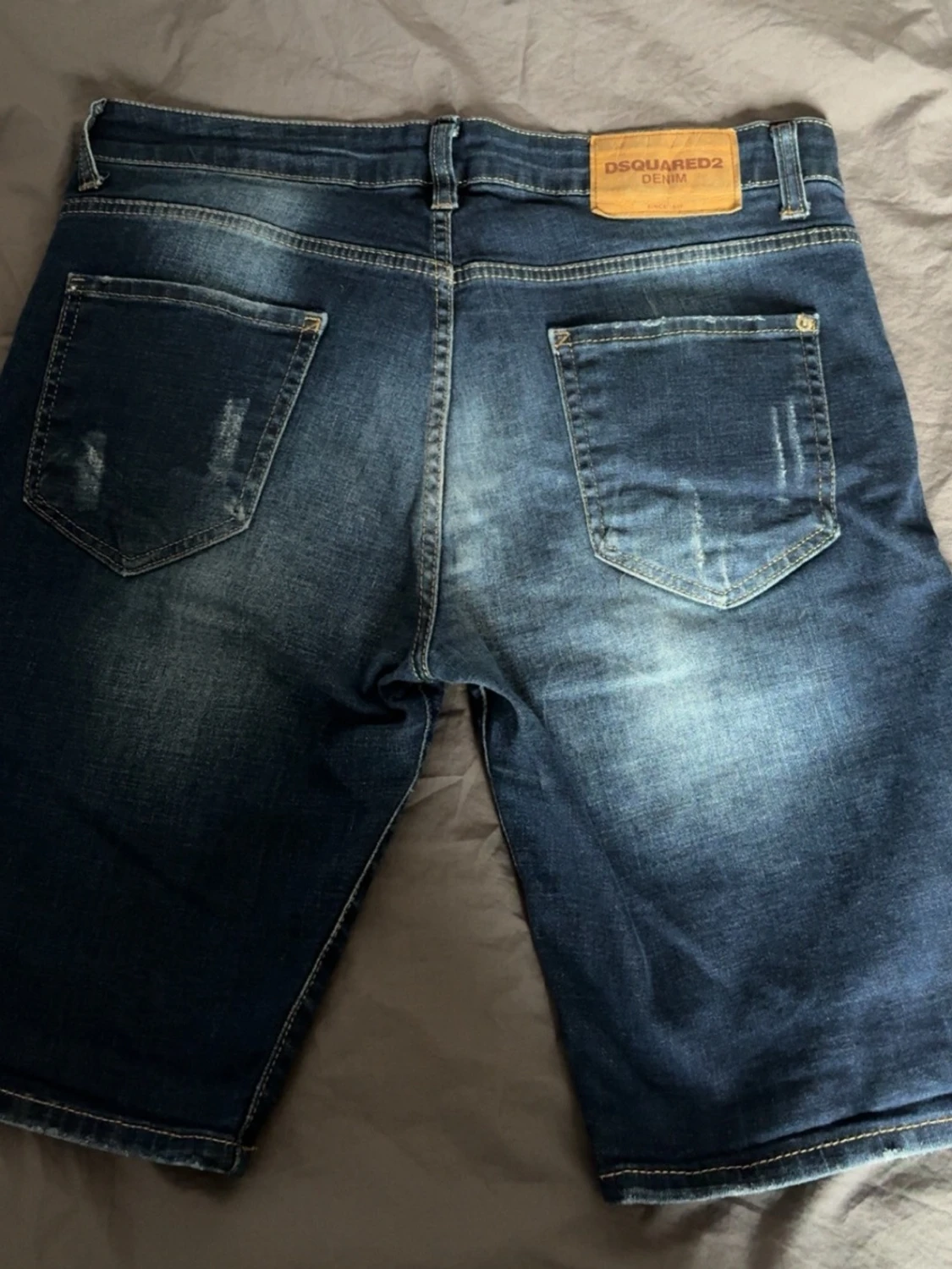 Blå jeansshorts från Dsquared2 - 2